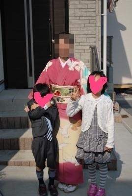 小学校入学式の服装は 母親はやっぱり着物 画像あり 17年 小学校入学式お役立ち情報17年